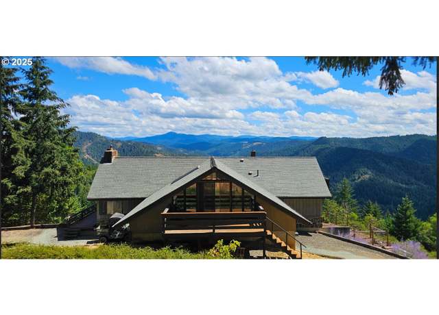 Property at 7524 N Myrtle Rd, Myrtle Creek, OR 97457, 6 beds, 3 baths