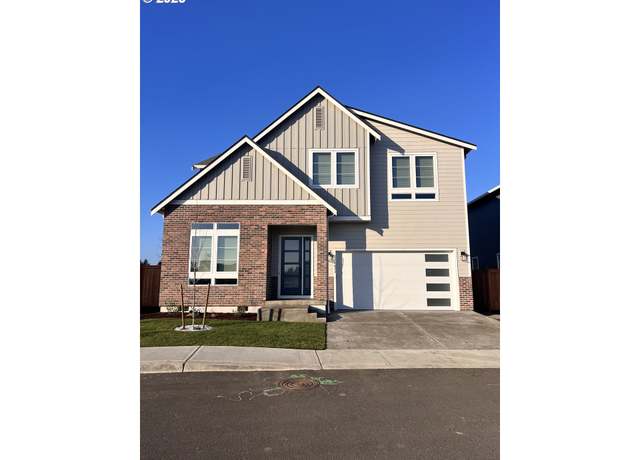 Property at 15217 SE Towers Ter, Milwaukie, OR 97267, 4 beds, 2.5 baths