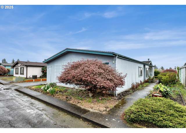 Property at 17401 SE 39th St #143, Vancouver, WA 98683, 3 beds, 2 baths