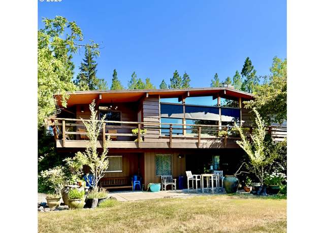 Property at 2203 Lorane Hwy, Eugene, OR 97405, 3 beds, 2 baths