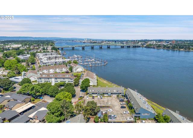 Property at 81 N Hayden Bay Dr #81, Portland, OR 97217, 1 bed, 1.5 baths