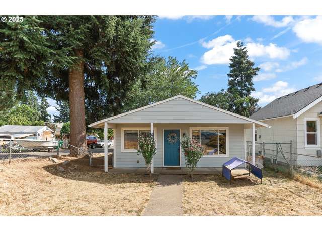 Property at 8632 SE Liebe St, Portland, OR 97266, 3 beds, 1 bath