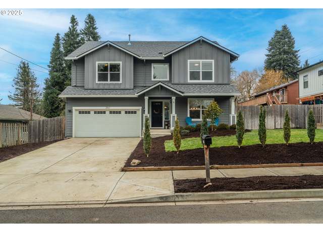 Property at 2867 SE Malcolm St, Milwaukie, OR 97222, 4 beds, 2.5 baths