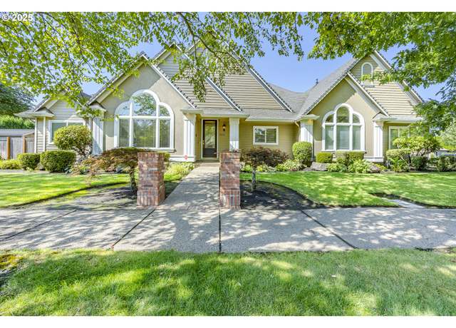 Property at 2704 Martinique Ave, Eugene, OR 97408, 4 beds, 2.5 baths