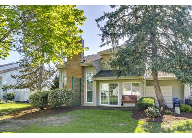 Property at 7430 SW Greens View Ct, Wilsonville, OR 97070, 3 beds, 2 baths