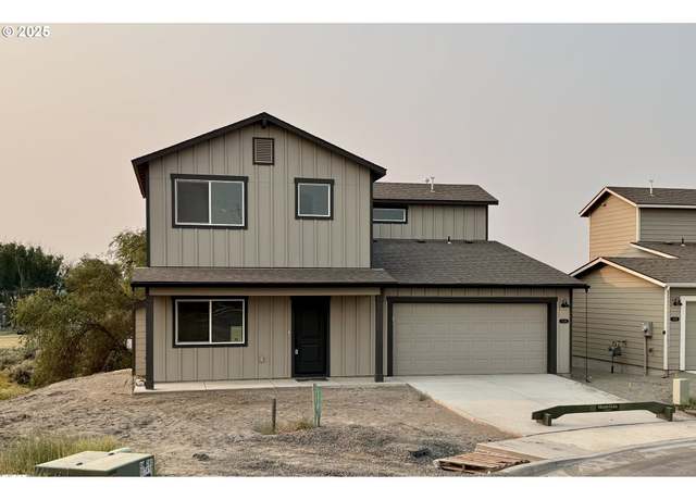 Property at 1734 NE 9th Pl, Hermiston, OR 97838, 4 beds, 3 baths
