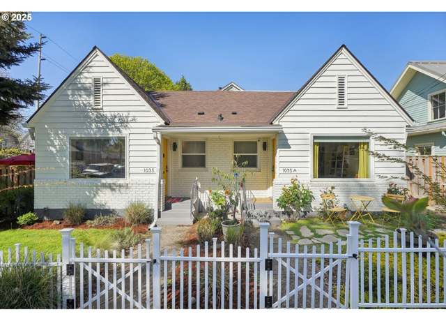 Property at 1035 SE 16th Ave, Portland, OR 97214, 2 beds, 1 bath