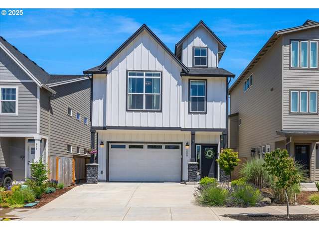 Property at 209 W Barbaras Way, Newberg, OR 97132, 4 beds, 2.5 baths