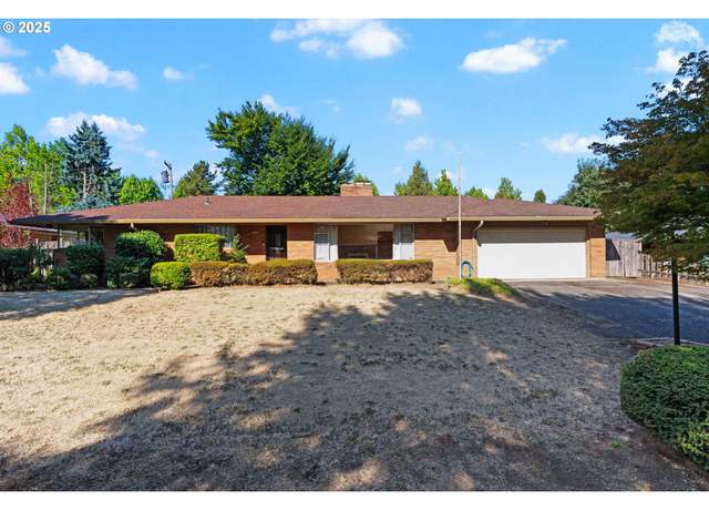 Property at 1625 NE 153rd Pl, Portland, OR 97230, 3 beds, 3 baths