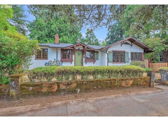 Property at 9048 SE Yamhill St, Portland, OR 97216, 3 beds, 1 bath