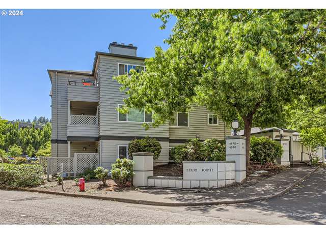 Property at 4980 S Landing Dr #304, Portland, OR 97239, 2 beds, 2 baths