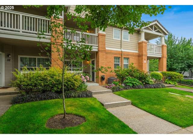 Property at 30410 SW Rebekah St #33, Wilsonville, OR 97070, 2 beds, 2.5 baths