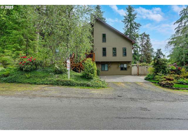 Property at 1946 Roberta Ave S, Salem, OR 97301, 3 beds, 4 baths