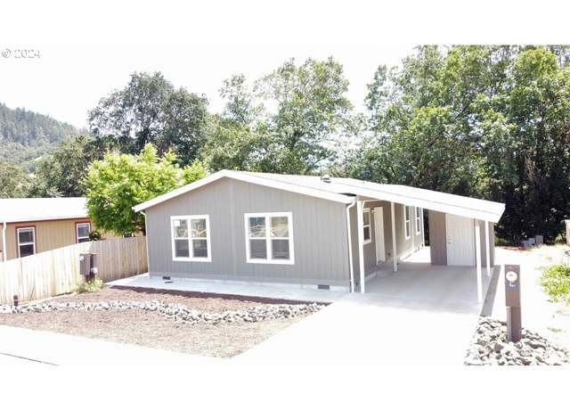 Property at 131 Wanda Ct, Myrtle Creek, OR 97457, 2 beds, 2 baths