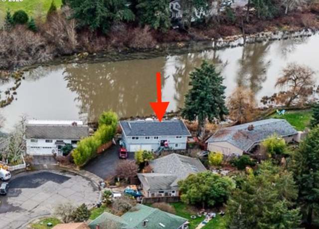 Property at 12190 SW Merestone Ct, Tigard, OR 97223, 4 beds, 3 baths