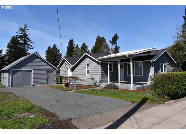 Property at 1123 SE 162nd Ave, Portland, OR 97233, 3 beds, 1 bath