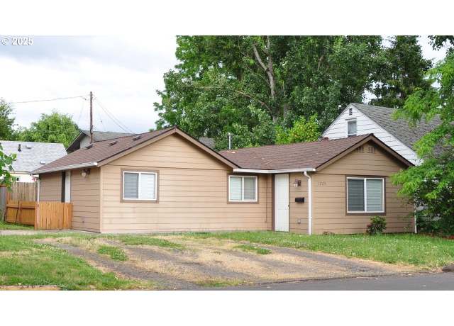 Property at 1225 Hayes St, Eugene, OR 97402, 3 beds, 1 bath