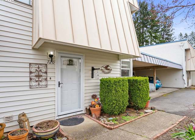 Property at 720 SE Rene Ave, Gresham, OR 97080, 2 beds, 1.5 baths
