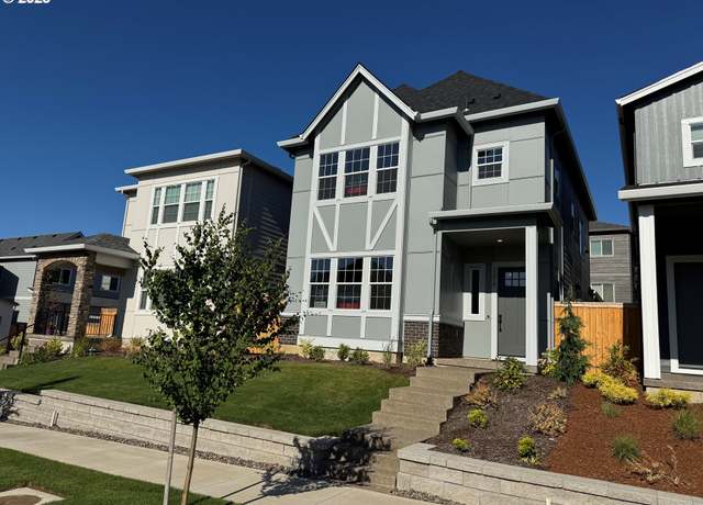 Property at 13901 SW 166th Ave, Tigard, OR 97223, 3 beds, 2.5 baths