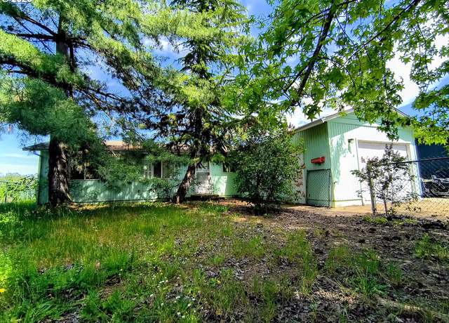 Property at 444 Char St, Roseburg, OR 97471, 3 beds, 1 bath