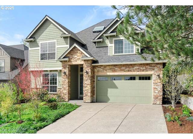 Property at 4419 SW 47th Dr, Portland, OR 97221, 5 beds, 3 baths