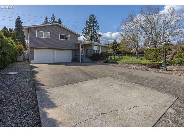 Property at 1216 Montgomery Pl NE, Albany, OR 97321, 3 beds, 2 baths