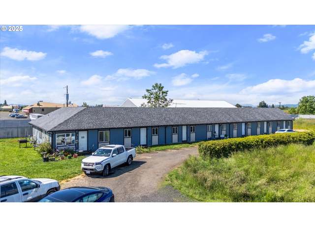 Property at 92424 Highway 99, Junction City, OR 97448, 8 beds, 7 baths