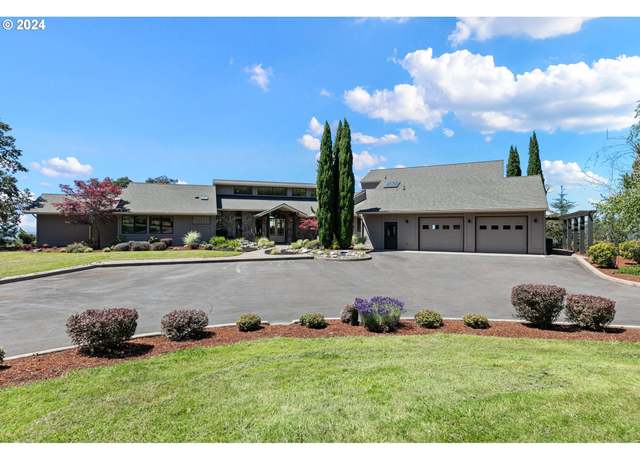 Property at 90849 Coburghills Dr, Eugene, OR 97408, 3 beds, 3 baths