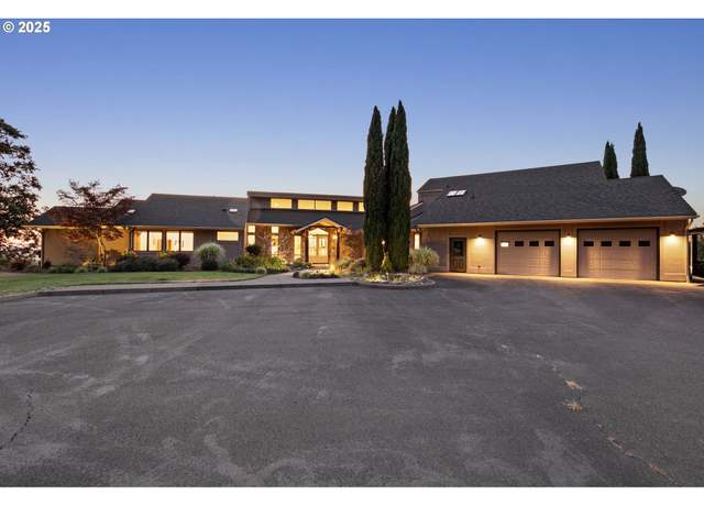 Property at 90849 Coburghills Dr, Eugene, OR 97408, 3 beds, 3 baths