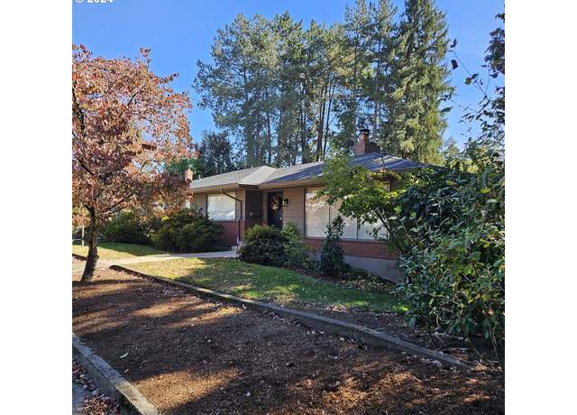 Property at 1306 E 2nd St, Newberg, OR 97132, 4 beds, 3 baths