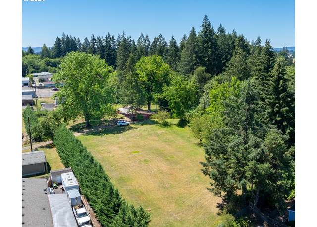 Property at 215 5th St, Lafayette, OR 97127, 1 bed, 1 bath