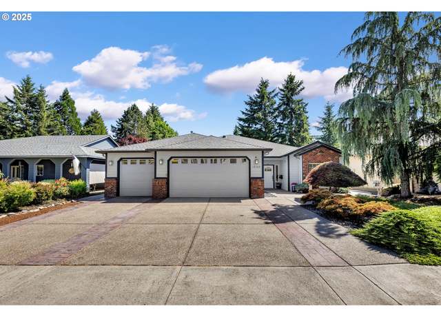 Property at 14309 NE 94th St, Vancouver, WA 98682, 3 beds, 2 baths