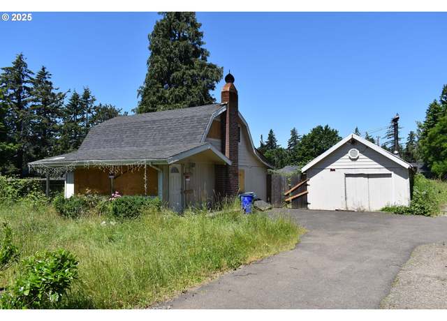 Property at 13331 SE Bush St, Portland, OR 97236, 2 beds, 1 bath
