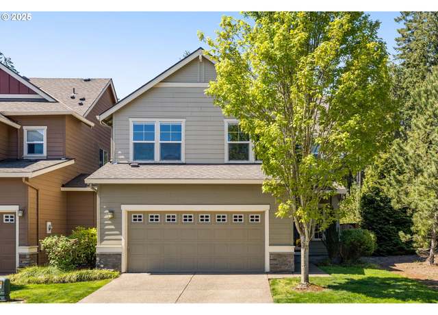 Property at 374 NE 105th Ave, Hillsboro, OR 97006, 3 beds, 2.5 baths