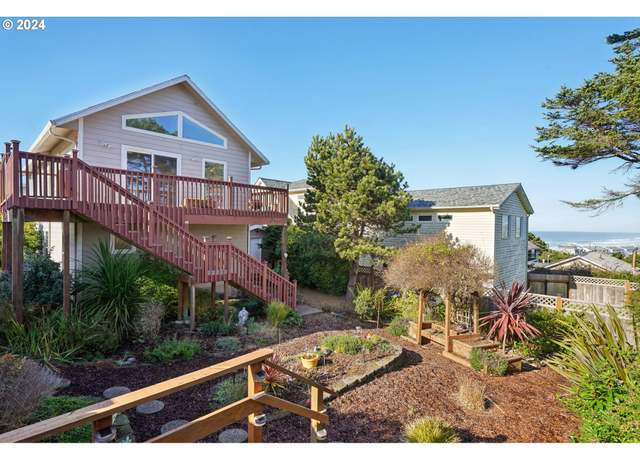 Property at 634 SW Ebb Ave, Lincoln City, OR 97367, 3 beds, 2.5 baths