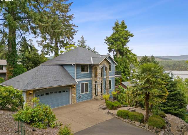 Property at 1280 NE Regatta St, Lincoln City, OR 97367, 3 beds, 2.5 baths
