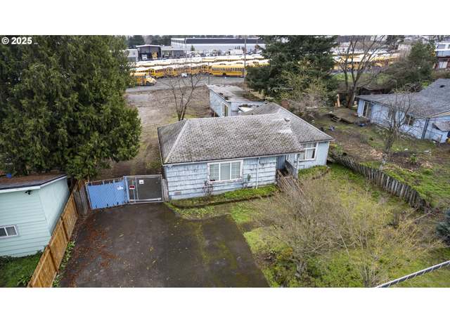 Property at 6350 NE 66th Ave, Portland, OR 97218, 2 beds, 2 baths