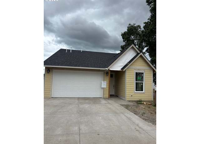 Property at 9314 Glory Ct NE, Salem, OR 97305, 3 beds, 2 baths