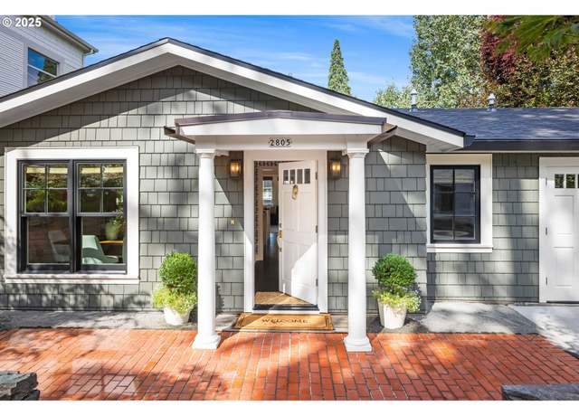 Property at 2805 SW Roswell Ave, Portland, OR 97201, 4 beds, 3.5 baths