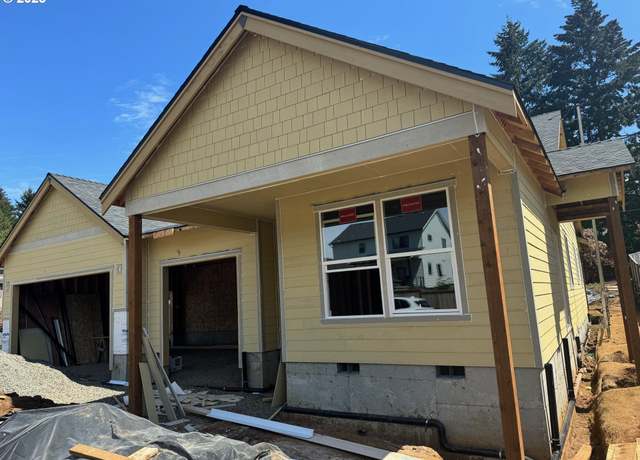 Property at 15233 Dreamcatcher Ave, Sandy, OR 97055, 4 beds, 3 baths