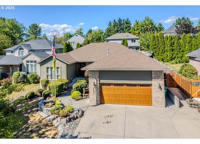 Property at 5295 SE Woodland Dr, Gresham, OR 97080, 3 beds, 2 baths