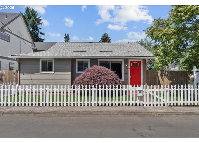 Property at 2705 N Hunt St, Portland, OR 97217, 3 beds, 2 baths