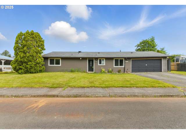 Property at 573 SW Harbor Pl, Warrenton, OR 97146, 3 beds, 1.5 baths