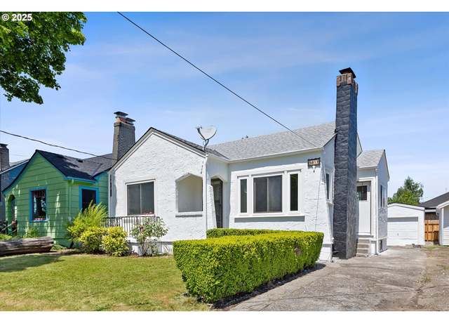 Property at 5817 SE Bush St, Portland, OR 97206, 3 beds, 1 bath