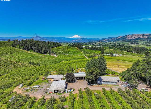 Property at 3720 Scott Rd, Hood River, OR 97031, 3 beds, 2 baths