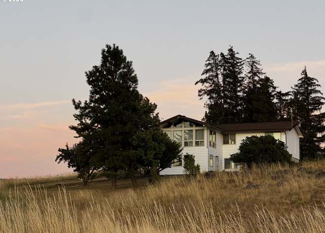 Property at 44 N Harris Rd, Goldendale, WA 98620, 4 beds, 2 baths