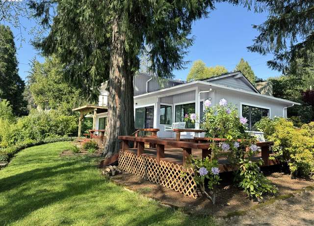 Property at 91050 Leashore Dr, Vida, OR 97488, 3 beds, 3 baths