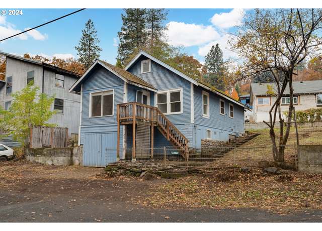 Property at 121 Garrett Ave, Klickitat, WA 98628, 2 beds, 1 bath