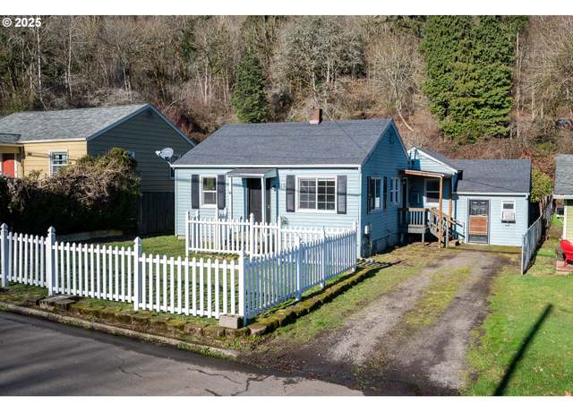 Property at 715 NW 10th Ave, Camas, WA 98607, 3 beds, 1 bath