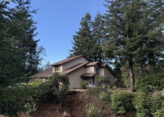 Property at 1735 Arch Ln, Brookings, OR 97415, 2 beds, 1.5 baths